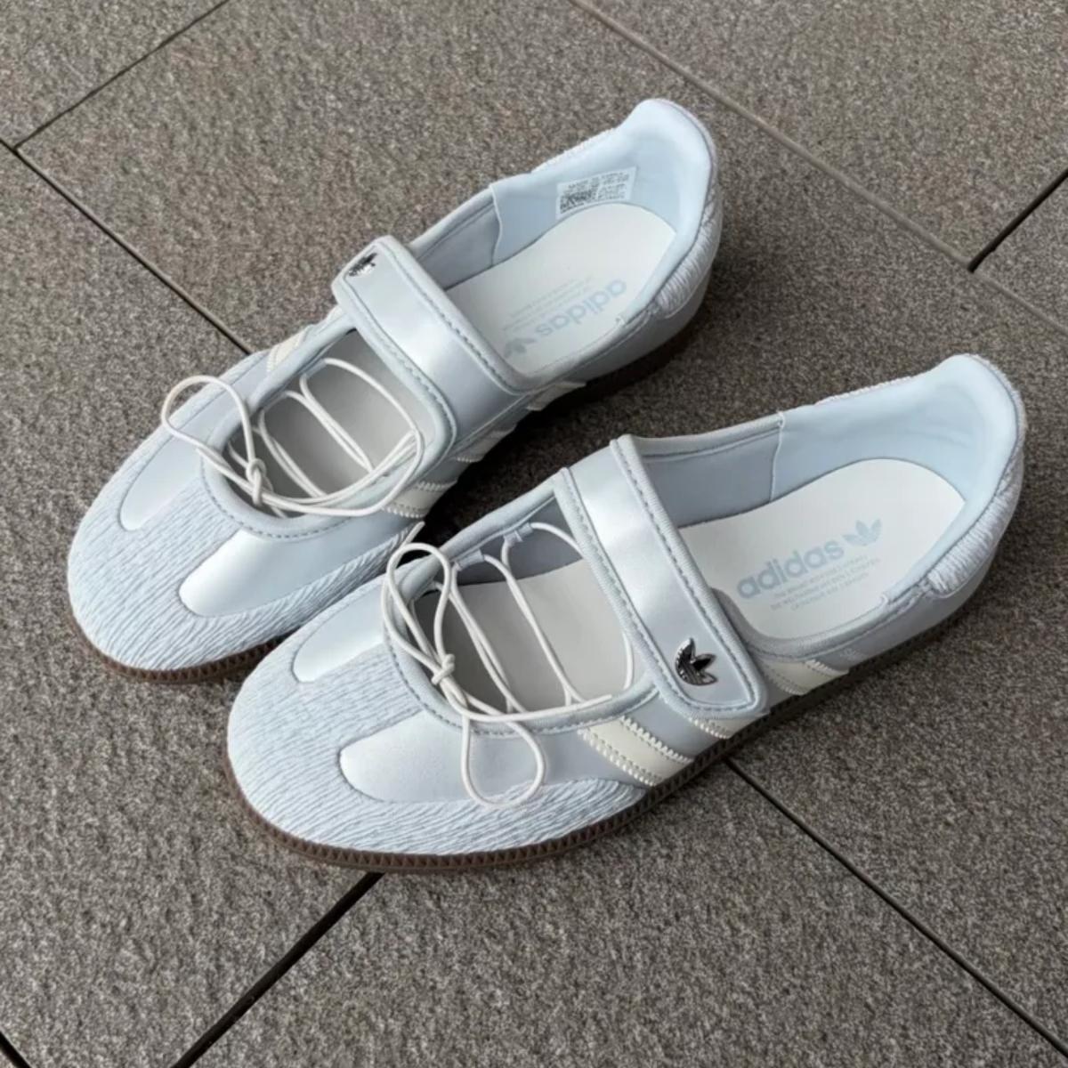 giay-adidas-samba-jane-halo-blue-white-gum-lb8628-4