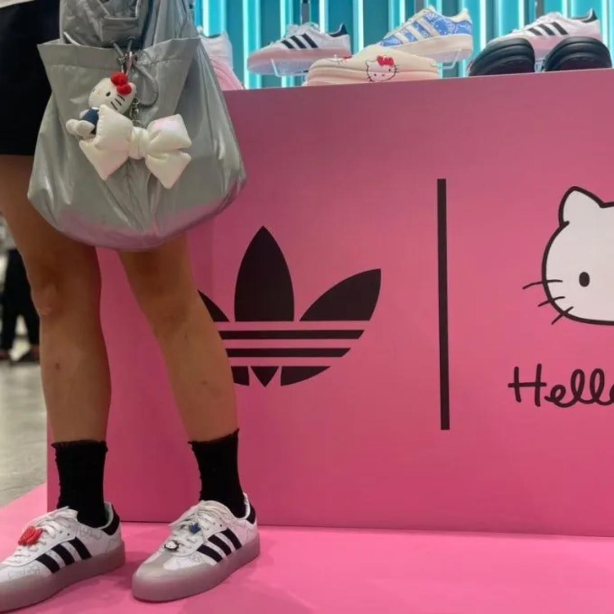 giay-adidas-x-hello-kitty-sambae-white-black-clear-pink-ig4450-2