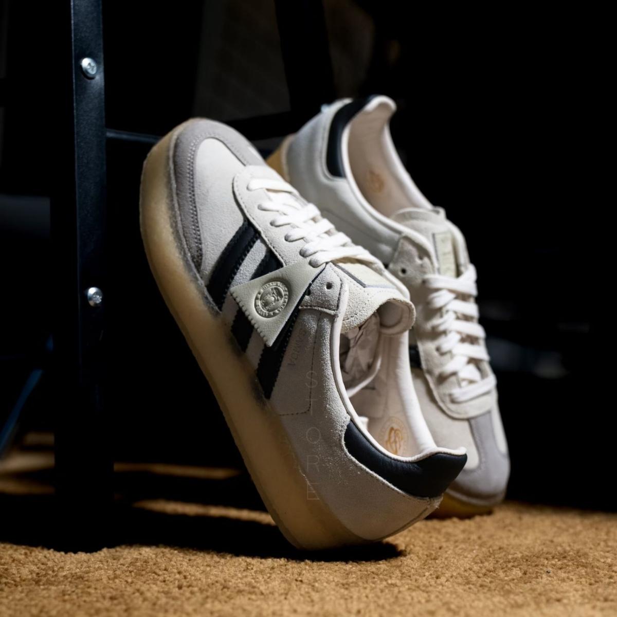 giay-adidas-x-ronnie-fieg-x-clarks-8th-street-samba-kithmas-white-black-ie4033-5