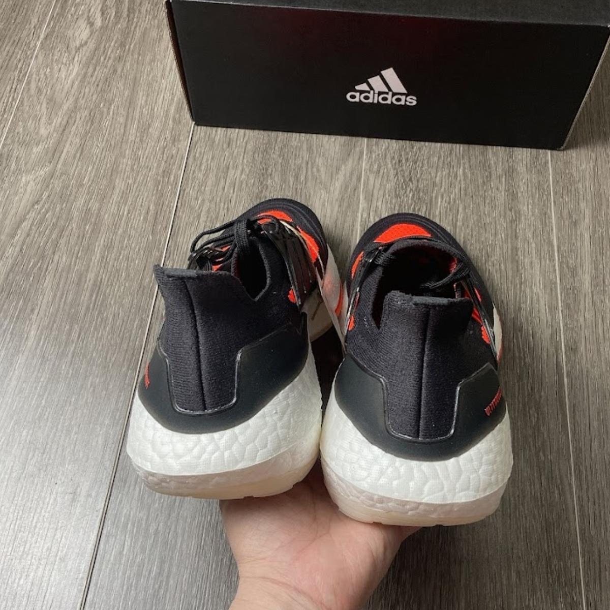 giay-adidas-ultra-boost-21-shoes-core-black-solar-red-fz2559-6