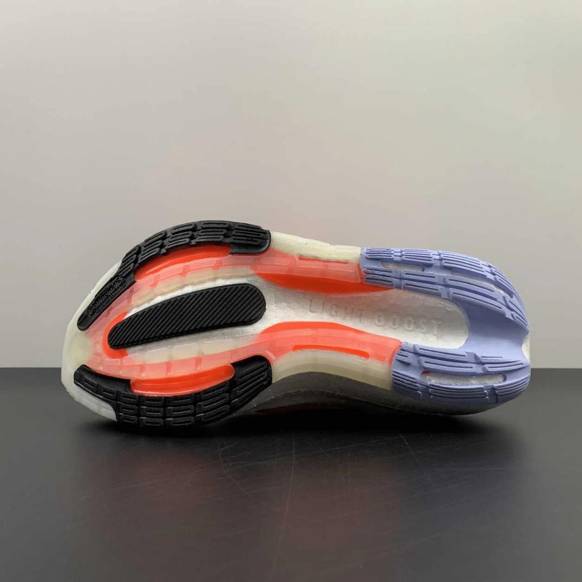 giay-adidas-ultraboost-light-cloud-white-solar-red-h06357-3